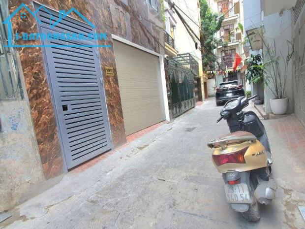 Nguyễn Ngọc Nại, diện tích 82m, 7tầng. MT 5.4m. Giá 29 Tỷ Thanh Xuân