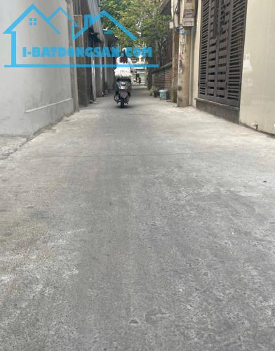VỊ TRÍ ĐẸP - Ô TÔ ĐỖ CỬA THÔNG - LÔ GÓC 2 MẶT THOÁNG.