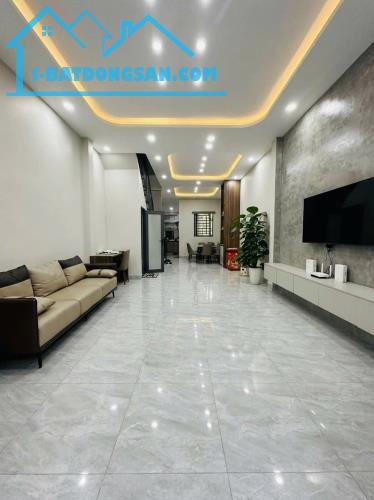 🚨 HÀNG MỚI VỀ HIỆP BÌNH PHƯỚC – NHÀ ĐẸP 2 TẦNG HẺM Ô TÔ TẬN CỬA – GIÁ 6.2 TỶ 🚨