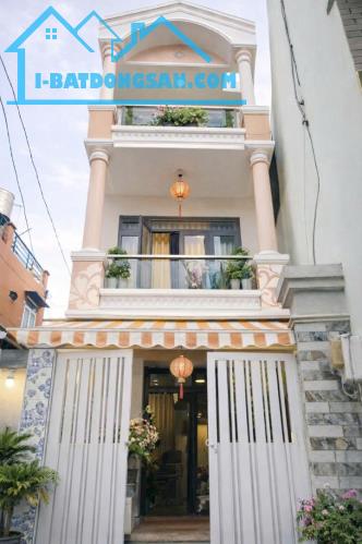 BÁN NHÀ HẺM XE HƠI - BÌNH ĐÔNG, QUẬN 8 - 3 TẦNG - 4PN - NHỈNH 5 TỶ- LH 0784968131