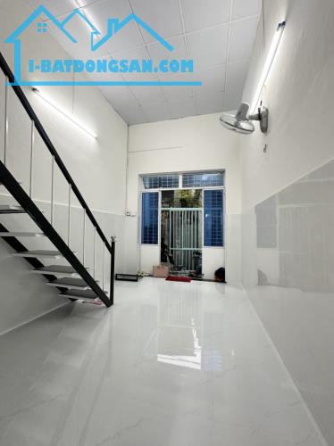 ♪ Nhà gần MT Phan Thanh 32m2, gác lửng, 2Pn, 2.x tỷ