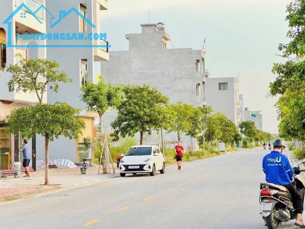 Bán đất mặt đường trục chính 19.5m Lê Anh Tông, KĐT Tân Phú Hưng, TP Hải Dương, 67.5m2, mt