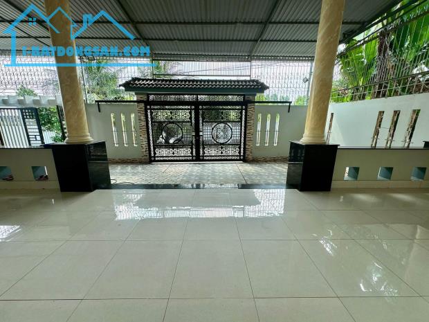 (88) BÁN NHÀ PHƯỜNG PHÚ TÂN,TP BẾN TRE 395,8M2 ĐƯỜNG XE TẢI GIÁ 2,9 TỶ | THANH HẰNG BĐS