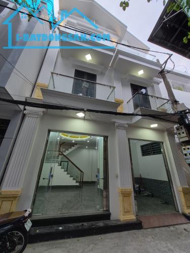 BÁN NHÀ ĐẸP 3.2 TỶ 3 TẦNG 48M2 Ô TÔ ĐỖ CỬA NGÕ TRẦN HUY LIỆU