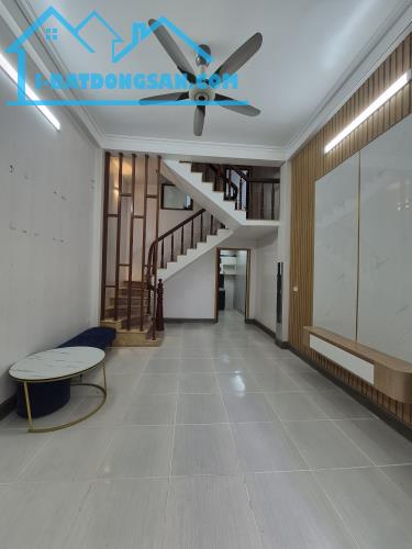 BÁN NHÀ ĐẸP GIÁ RẺ 1.69 TỶ 3 TẦNG 46M2 ( HƯỚNG NAM ) NGÕ ĐIỆN BIÊN