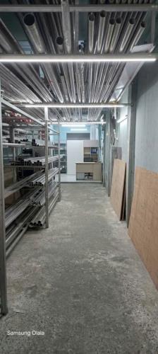 Nhà Tân Bình - Năm Châu, ở ngay - KD đa dạng- ngang gần 5m - dài hơn 23m - hơn 10T nhẹ
