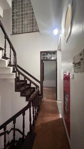 BÁN NHÀ P THUỴ KHUÊ DT 101M, 5T, (MT9,5M) 40 TỶ