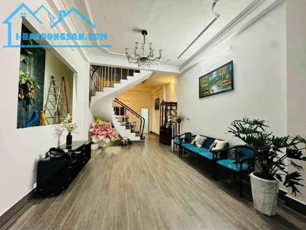 [L2983] Nhà đẹp Phan Huy Ích, HXH sát Emart - Giá 5.x tỷ