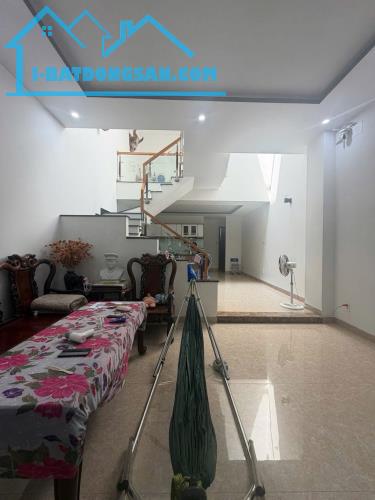 🔥 NHÀ 2 TẦNG MẶT TIỀN NGUYỄN THẾ KỶ – SÁT SÔNG CHƯƠNG DƯƠNG – 95M² – 8,X TỶ 🔥