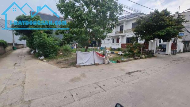 🔥 LÔ GÓC-ĐẤT PHƯỜNG NAM SƠN – GẦN KCN QUẾ VÕ 1 – Ô TÔ TẢI VÀO TẬN ĐẤT ,56m2 / giá 1 tỷ 95