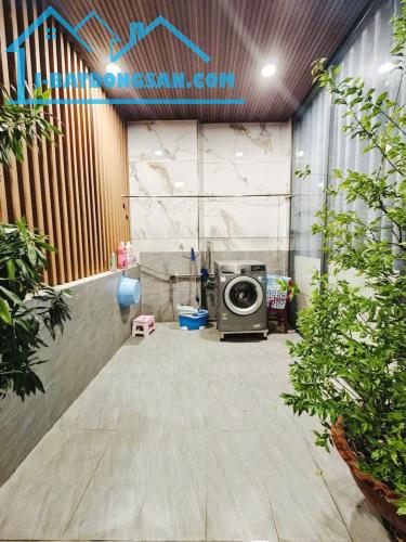 Bán nhà 100m2, 2 lầu hẻm ô tô Tân Kỳ Tân Quý, Bình Hưng Hòa, quận Bình Tân, HCM. 8e tỷ
