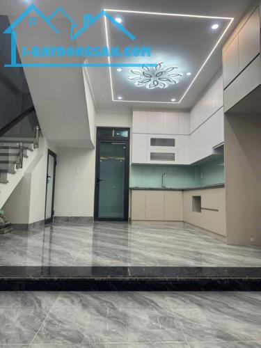 Bán nhà 4 tầng ngay siêu thị Metro Sở Dầu, Hồng Bàng, Hải Phòng. 4 tầng-50m2-4,95 tỷ