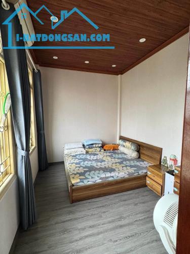 NHÀ PHỐ LA THÀNH – 56 M² – MT 4,2M – 4 TẦNG – GẦN PHỐ – NGÕ THÔNG – TRUNG TÂM BA ĐÌNH