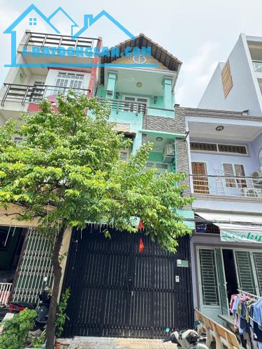 Bán nhà mặt tiền khu chợ Phạm Thế Hiển p4 q8, 3.6x13m cn 50 m2 3 tầng chỉ 8 tỷ