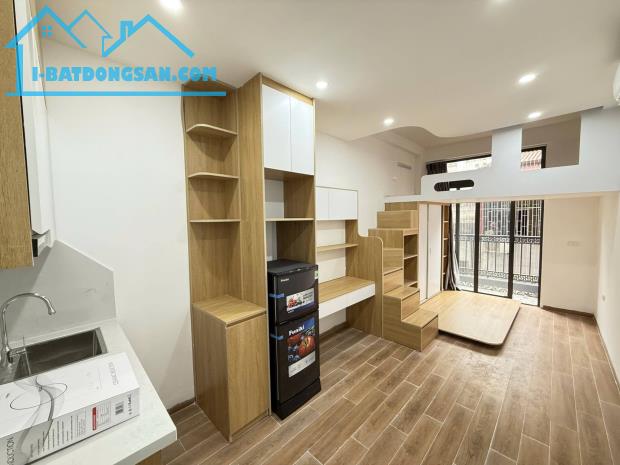 Dòng Tiền Chùa Láng - 102M2, 10 Tầng, MT 5.5M, 50 Tỷ - 32 Căn Hộ, 250TR/Tháng, Ngõ Ô Tô