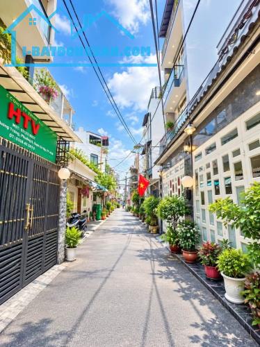 5,68 TỶ SỞ HỮU NHÀ MỚI 4 TẦNG – 2 MẶT HẺM XE HƠI NGAY QUANG TRUNG!