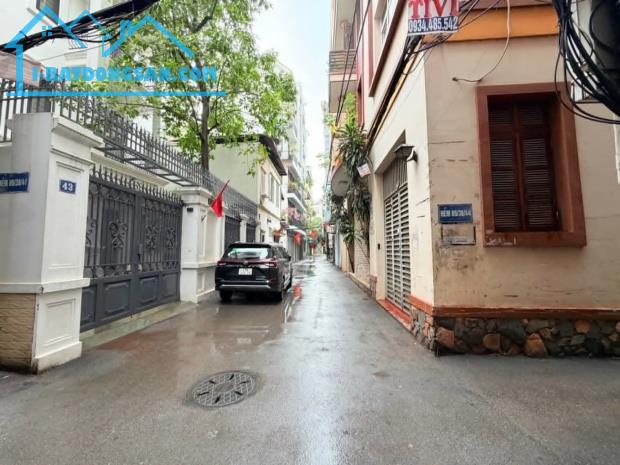 Bán nhà 6 tầng phân lô Tây Hồ , diện tích 30m2, giá 10 tỷ
