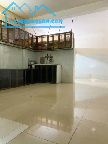 [KH138*] Nhà đẹp Trường Chinh gần Chợ Lạc Quang - Hẻm Ôtô 5m - 8.x tỷ