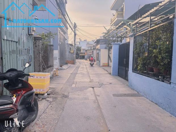Gấp bán nhà xưởng Đ Bình Thành Bình Tân-Hẻm 7m thông 194m2 -Cấp 4-Giá: 11 tỷ