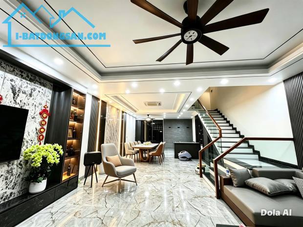 Bán nhà 3 tầng khu A Nam Đầm Vạc, Khai Quang, Vĩnh Yên