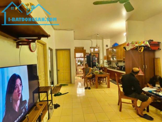 CHỦ HẠ GIÁ SÂU! CĂN GÓC ĐỨC GIANG 71M² – 2 PHÒNG NGỦ – THOÁNG SÁNG – CHỈ 2.65 TỶ