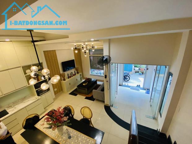 QUẬN 10 CAO THẮNG NHÀ MỚI Ở NGAY - ĐẦY ĐỦ NỘI THẤT XỊN - CÁCH HXH CHỈ VÀI BƯỚC CHÂN.