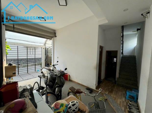 LÔ GÓC 5 TẦNG NGAY THỦ ĐỨC - 178m2 - NGANG 8M