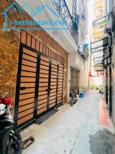 Chủ nhà càn bán toà ccmn Thái Thịnh 55m2, 6 tầng, 12 tỷ