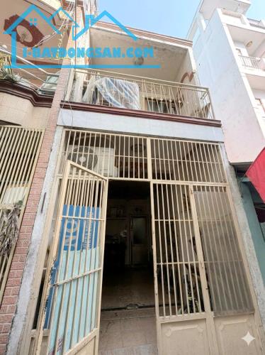 Nhà 2 tầng hẻm thông đường Nguyễn Chế Nghĩa P12Q8. Giá: 4.78 tỷ