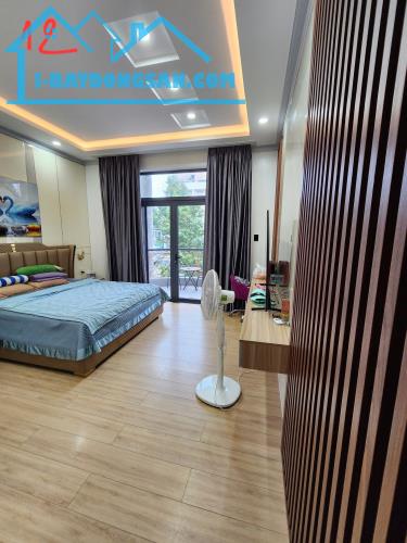 Cần bán biệt thự 1 trệt 2 lầu mặt tiền Lê Đại Hành full nội thất mới cap cấp gần siêu thị