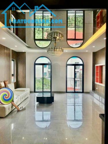 Siêu phẩm Cổ Nhuế, phân lô, Gara ô tô, kinh doanh, Lô góc 7 tầng thang máy 50m2 15 tỷ