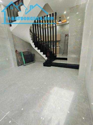 Phạm Thế Hiển, 4 Tầng,5PN, 5WC, Sổ Hồng Hoàn Công, KDC Hiện Hiện Hữu
