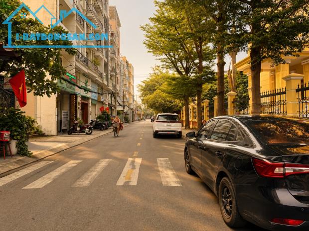 DƯƠNG QUẢNG HÀM – 64M² – 5 TẦNG – 6PN – Ô TÔ NGỦ TRONG NHÀ – CHỈ NHỈNH 8 TỶ!
