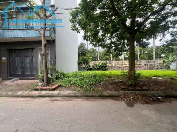 Bán đất dv Yên Nghĩa phân lô, ô tô tránh, vỉa hè rộng kinh doanh 50m2, mt 4m giá 9.5 tỷ