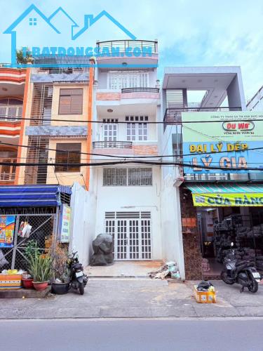 Bán nhà mặt tiền Trịnh Đình Trọng, Q Tân Phú diện tích 4,2x 22m cn 88m2, 4 tầng, chỉ 12,9T
