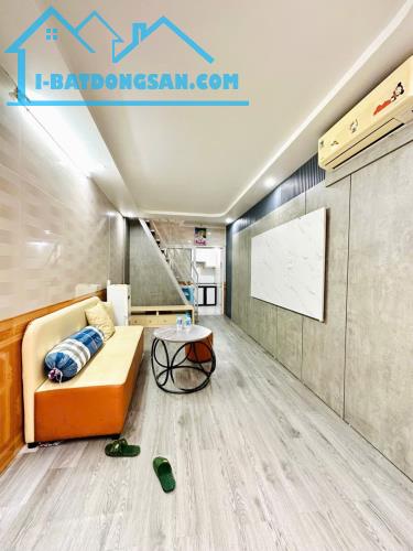 Chỉ 1tỷ45 có ngay nhà 2 tầng dân xây trung tâm Hải Phòng tại phố Dư Hàng thông chợ Cột Đèn