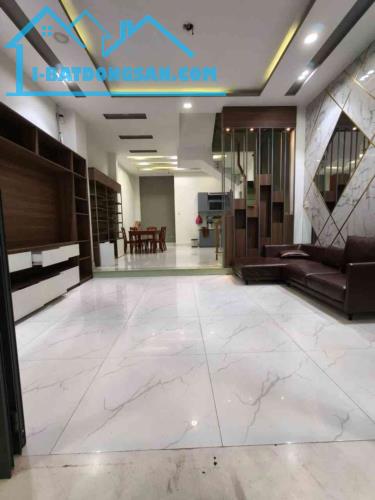 Nhà đẹp 3 tầng Nguyễn Hữu Tiến, 70m2, 5x14, 3PN, nhà mới ở ngay, Chỉ 7 tỷ TL