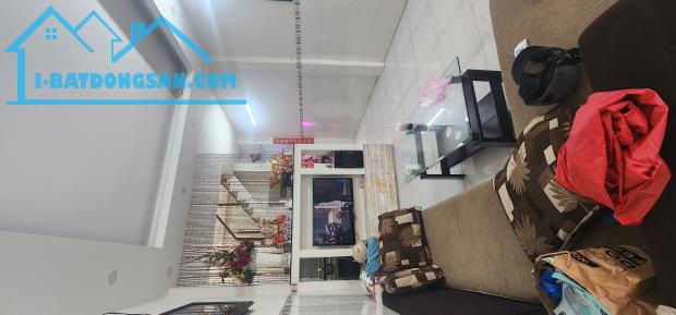 BÁ.N NHÀ ĐẸP 2 MẶT TIỀ.N SÁT HUƠ.G LỘ 2 - NGÃ TƯ 4 XÃ - HẺM XE TẢI - ( 4X16M2 ) - CHỈ 5x$