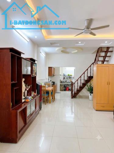 Nhà Tân Bình - Bùi Thế Mỹ, 2 tầng ở ngay - ngang gần 5m - dài gần 15m - hơn 6 tỷ.