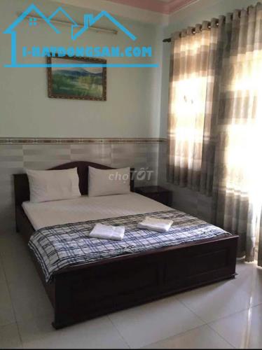 CHÍNH CHỦ SANG LẠI KHÁCH SẠN 13 PHÒNG – 1 TRIỆT , 3 LẦU, PHAN HUY ÍCH, AN HỘI TÂY, TP.HCM