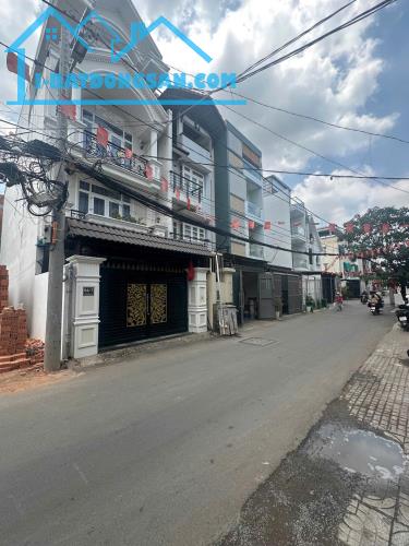 MTKD ĐƯỜNG 39 BÌNH TRƯNG - 115m2 - 5X23M - CÓ SÂN ĐẬU XE HƠI