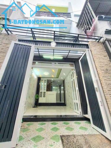 Chợ Phạm Thế Hiển, 4m x 14m, 2 Lầu, 4PN, Sổ Hoàn Công, Chỉ 6,85T, Quận 8