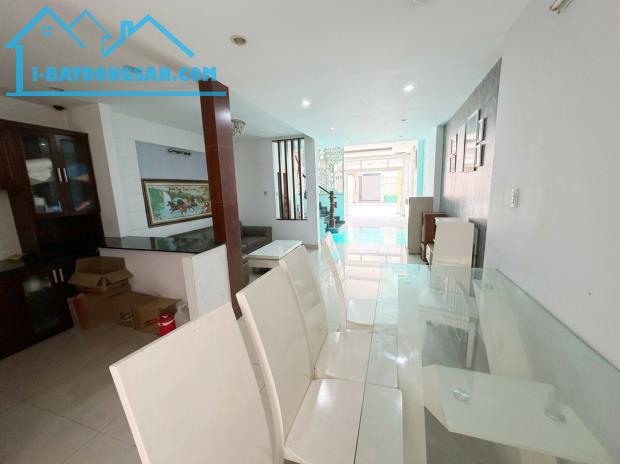 D3027 Nhà 3 tầng M.Tiền Hẻm Ôtô 5m Lê Đức Thọ, Giá 9.x Tỷ