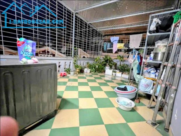 HÀNG XÓM KĐT VIỆT PHÁT - PHÂN LÔ Ô TÔ CHẠY VÒNG QUANH - LÔ GÓC 3 THOÁNG - Ô TÔ ĐỖ NGÀY ĐÊM