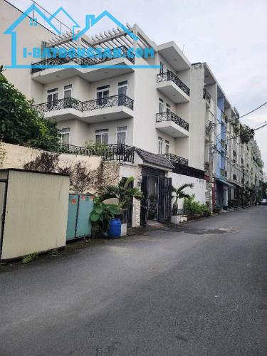 Cần bán Biệt Thự 4 Tầng đẹp giá rẻ tại Lô Góc Đường 10M Nguyễn Ảnh Thủ Tân Thới Hiệp. Quận
