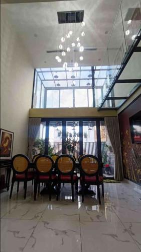 Bán nhà 8 tầng phố Xuân La , diện tích 75m2,gíá 33 tỷ