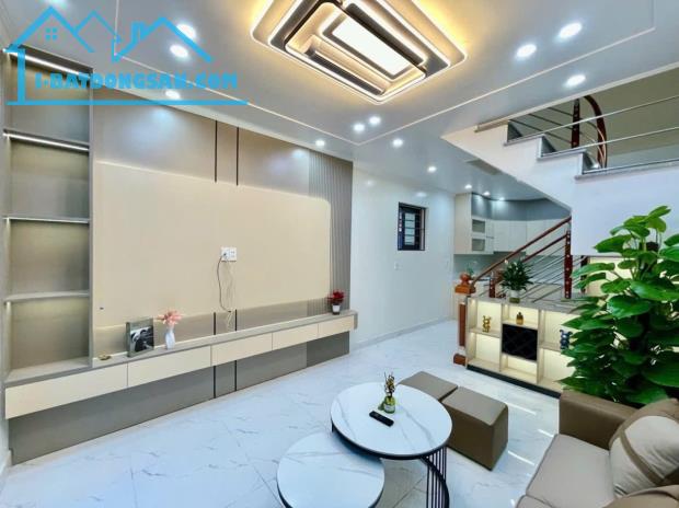 BÁN NHÀ 3 TẦNG ĐẸP - NGÕ LẠCH TRAY ➖39m2 CHỈ 2.75 TỶ➖