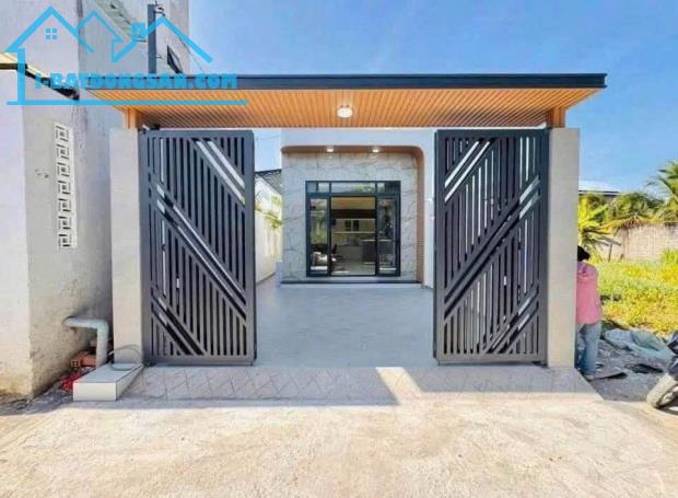 CƠ HỘI HIẾM: NHÀ ĐẸP 5X20M GIÁ RẺ!