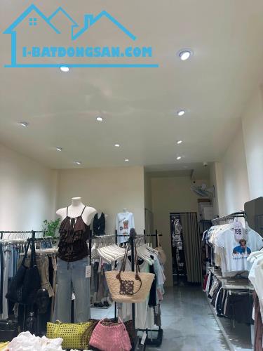 Bán nhà mặt đường Hoàng Minh Thảo, Lê Chân, Hải Phòng. DT: 52,5m2*5 tầng. Giá: 13 tỷ