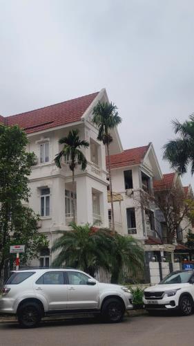 BÁN BIỆT THƯ KHU T CIPUTRA 180M2 3 TẦNG SIÊU ĐẸP- NHẬN NHÀ NGAY GIÁ CHỈ 365TR/M2